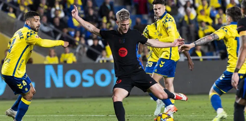 Un Barça sin brillo mantiene el liderato en Las Palmas