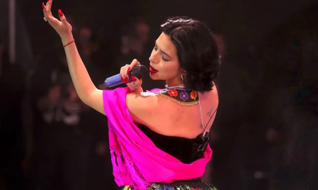 Desmienten que Adele haya demandado a Ángela Aguilar por plagio