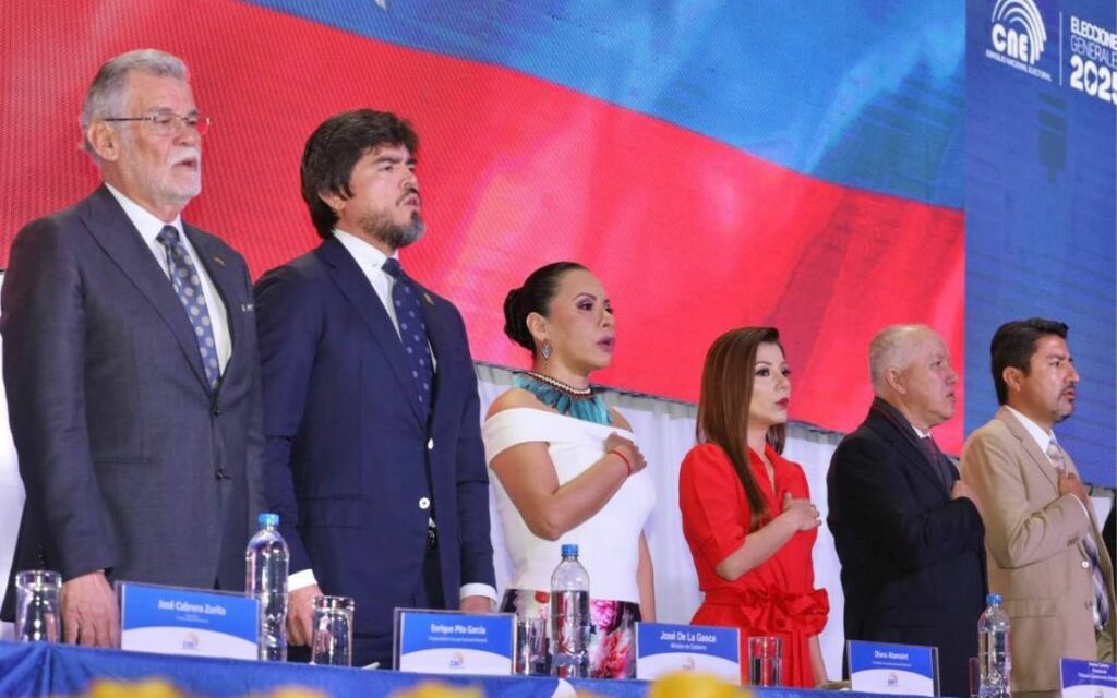 CNE inauguró la jornada de votaciones en Ecuador