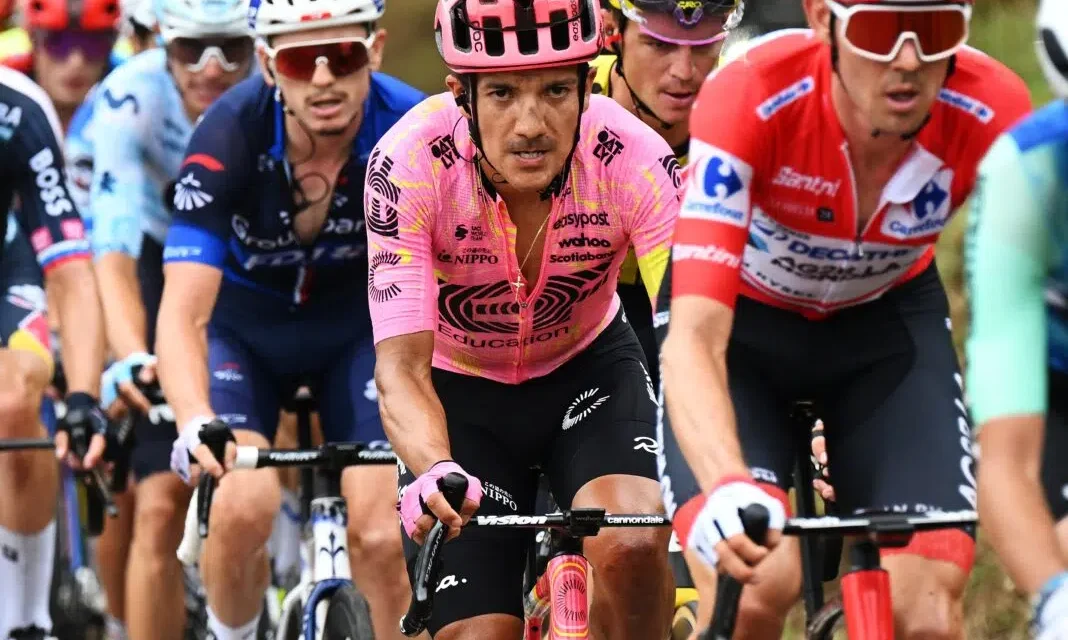 Richard Carapaz y su equipo, EF Education-EasyPost, se retiran de la Etoile de Bessèges