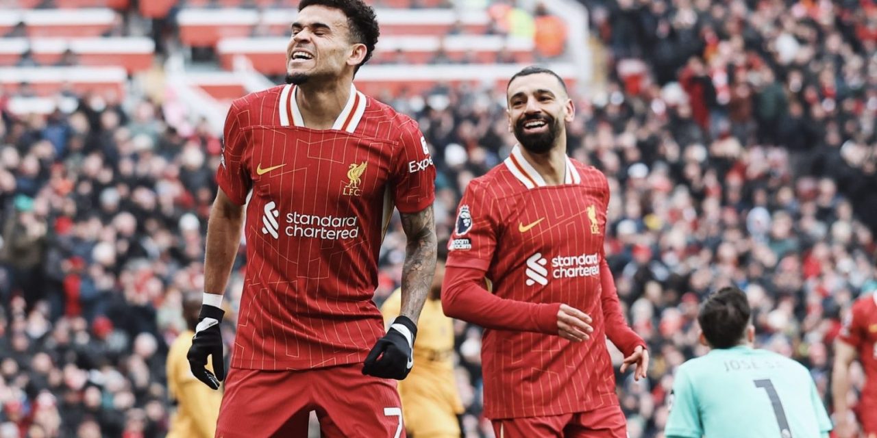 RATIFICAN EL LIDERATO: Liverpool venció 2-1 a Wolves por la Premier League