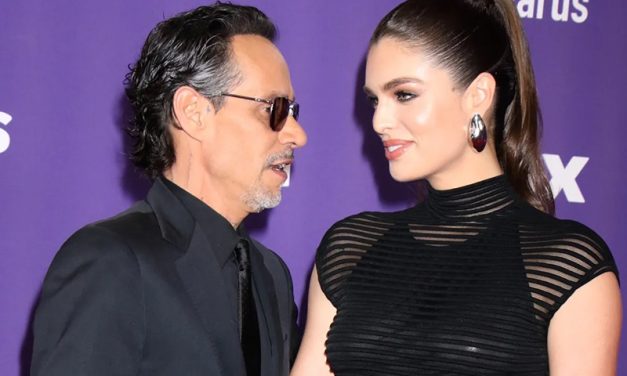 La divertida entrevista de Nadia Ferreira a Marc Anthony en Premio Lo Nuestro