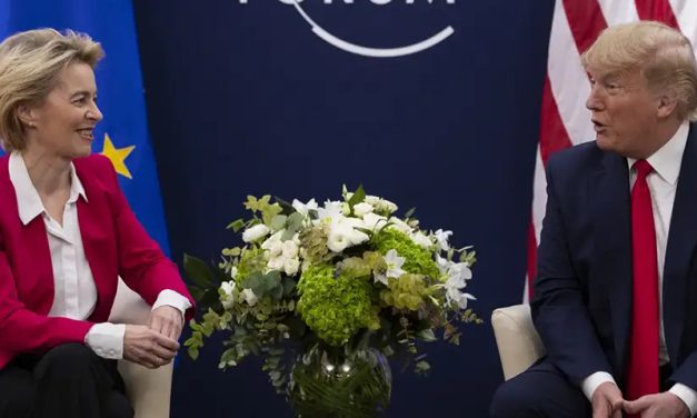 UE dice que “reaccionará con firmeza” a aranceles de Trump