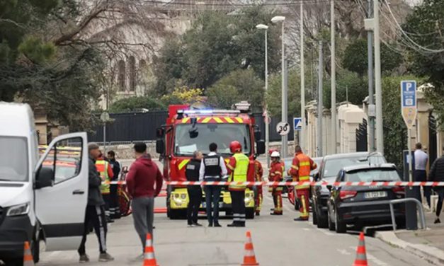 Ataque con explosivos contra consulado ruso en Francia