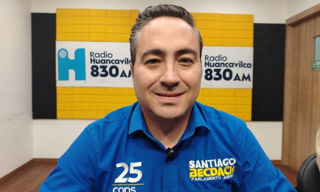 El candidato al Parlamento Andino Santiago Becdach lleva un proyecto basado en la protección infantil