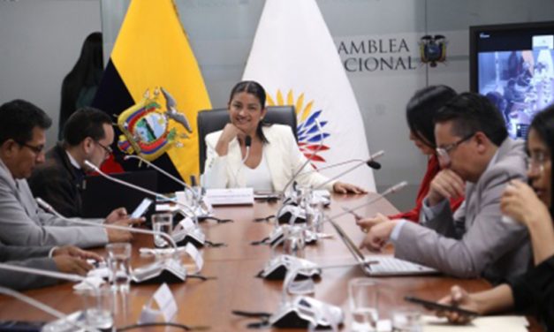 Comisión de Gobiernos Autónomos insistirá en la comparecencia del Ministro de Economía para que informe sobre la transferencia de recursos a los GAD