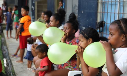 Mujeres de barrio Nigeria fortalecen sus habilidades su desarrollo personal y liderazgo