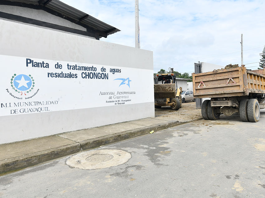 Planta de Tratamiento de Aguas Residuales en Chongón está avanzada en 45% y sería entregada en agosto