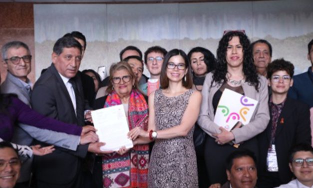 Esther Cuesta presentó proyecto de Ley para dar respuesta al VIH y proteger a las poblaciones clave