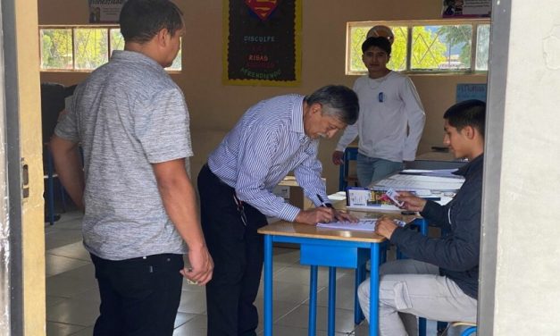 En 22 provincias de Ecuador terminó el escrutinio de actas de las elecciones 2025