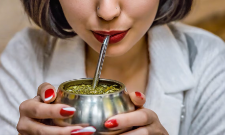 Mate con coco rallado: el consejo saludable para añadir energía a tu rutina