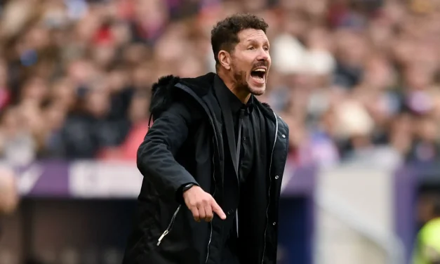 LALIGA | Los hinchas del Atlético de Madrid explotaron contra Simeone por sacar a Julián Álvarez