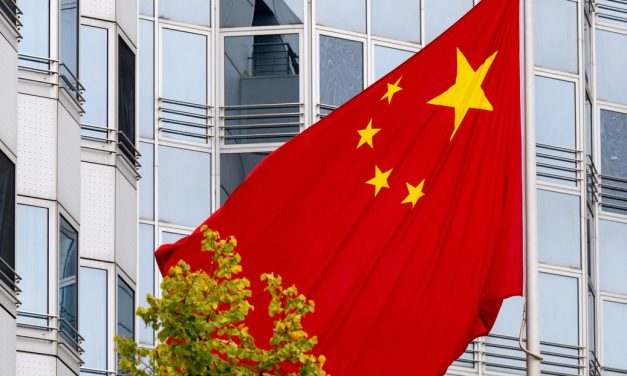 China no había dicho su última palabra: eleva los aranceles a EEUU al 125%, pero asegura que será la última subida