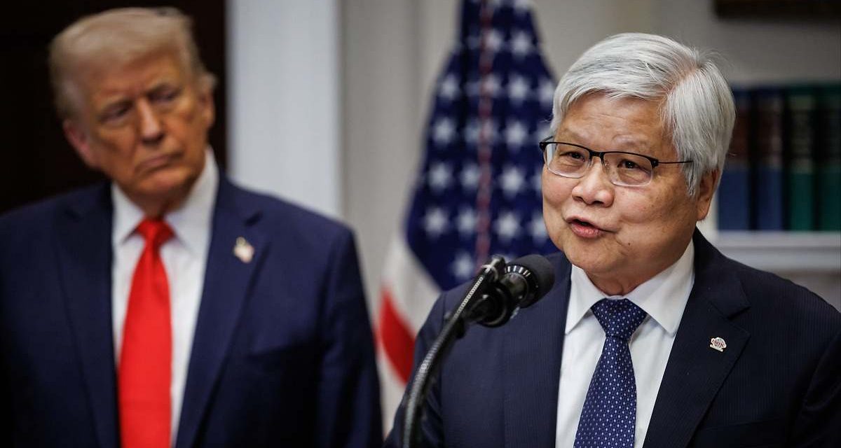 Trump anuncia una inversión de 100.000 millones de dólares del fabricante de chips TSMC