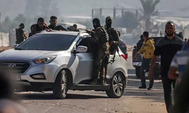 Hamás amenaza a Israel con asesinar a los rehenes restantes