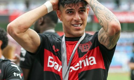 Liverpool y Real Madrid están interesados en el fichaje de Piero Hincapié