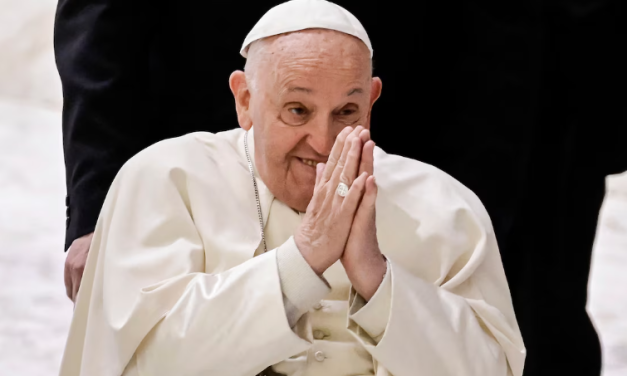 El papa Francisco hará este domingo su primera aparición pública desde su hospitalización en febrero