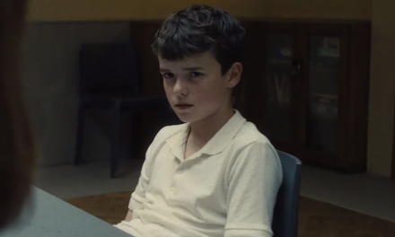 La serie Adolescence reabre el debate sobre qué consumen los hijos en las redes sociales