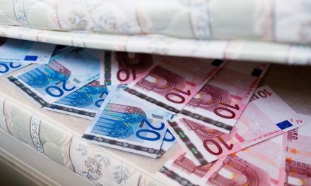 España es el tercer país europeo con más peso de economía sumergida, el 24% del PIB