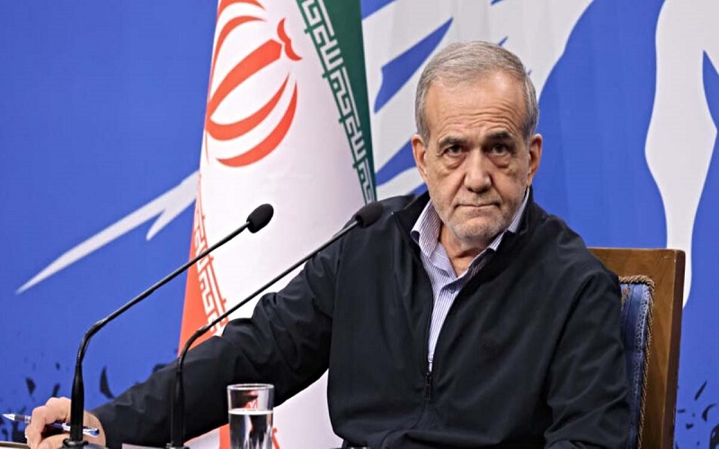 El Parlamento de Irán destituye al ministro de Economía tras desplomarse el rial