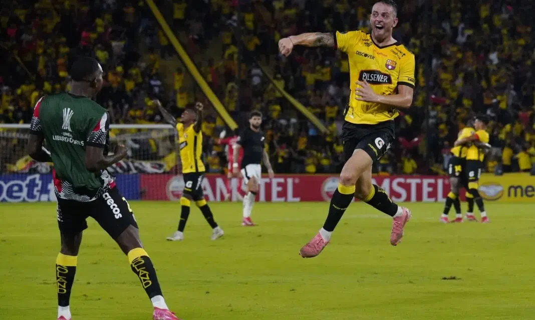 Octavio Rivero renovó con Barcelona SC