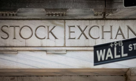 Wall Street se prepara para la revelación de aranceles de Trump; no ve el fin de la niebla de incertidumbre