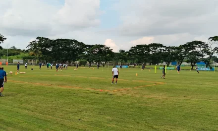 Emelec continúa trabajando pensando en el duelo ante Manta por Ligapro Ecuabet