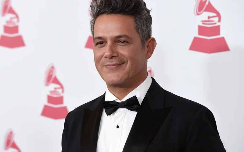 Alejandro Sanz está devastado por la muerte de dos seres queridos en la discoteca Jet Set, en Rep. Dominicana
