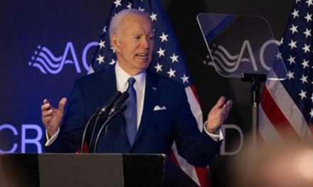 Expresidente Biden critica la “destrucción” de Trump