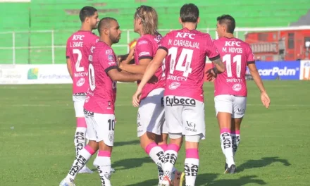 EN LO MÁS ALTO: IDV se impuso a Orense en Machala