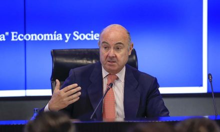 De Guindos advierte de incertidumbre económica en la eurozona por la escalada de tensiones comerciales con EEUU