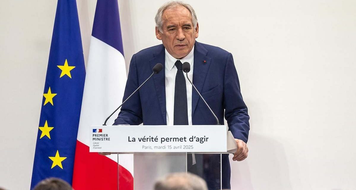 Francia descarta subir impuestos para recuperar sus cuentas y planea reducir el gasto un 6%