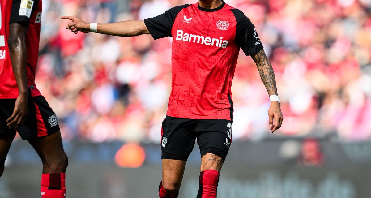 El Bayer Leverkusen de Piero Hincapié no pudo pasar del empate