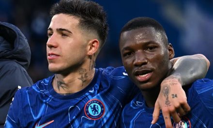 El Chelsea de Moisés Caicedo ganó y se mantiene en puestos de Champions League