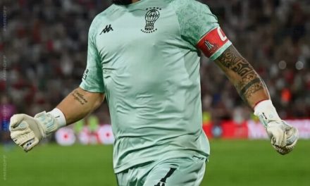 Huracán derrotó a Corinthians en Brasil con Galíndez como figura