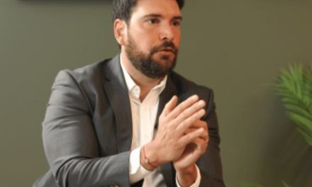 ‘Si el presidente te llama, tienes la obligación moral de ayudar’: Jan Topić responde a Luisa González