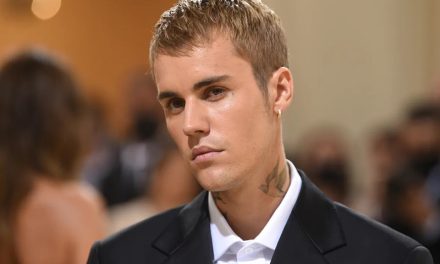 Justin Bieber explota contra un paparrazzi: “Solo les importa el dinero”