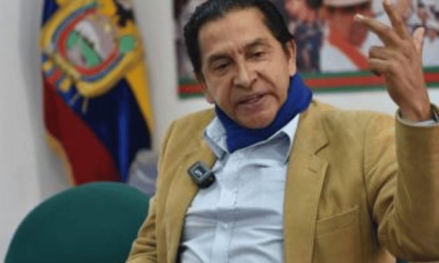 Lucio Gutiérrez es sancionado por violencia política de género tras polémico debate con Elsa Guerra