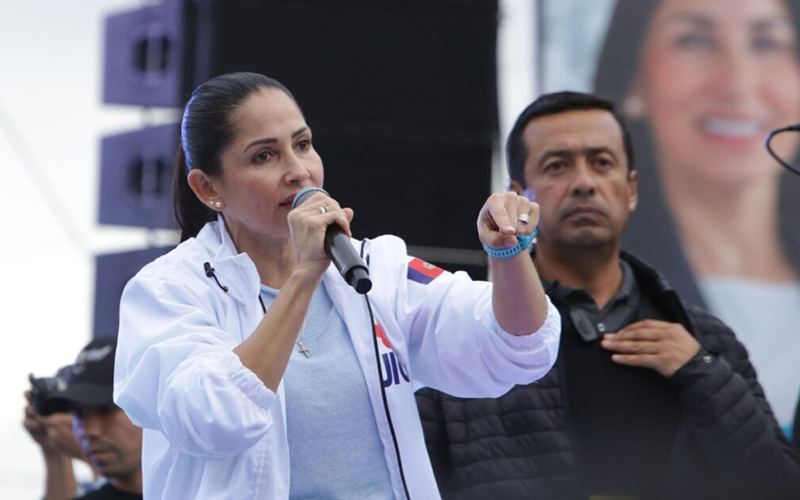 Luisa González insiste en denuncias de supuestas irregularidades en la segunda vuelta