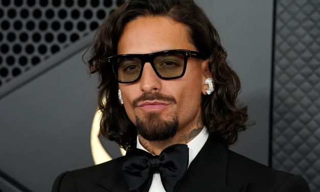 Maluma arremete en contra de las redes sociales en pleno concierto