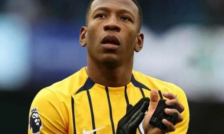 Brighton de Pervis Estupiñán se hunde y se aleja de Europa
