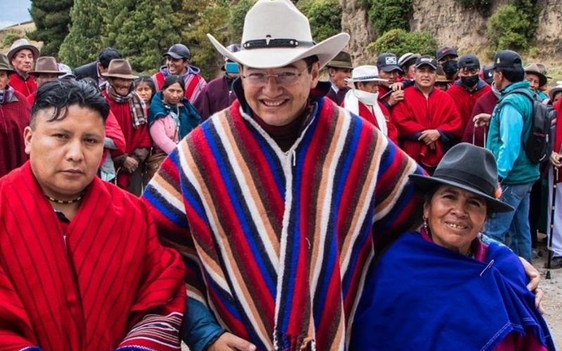 Alcalde de Riobamba, Jhon Vinueza, procesado por presunta red de corrupción dentro del caso Altares
