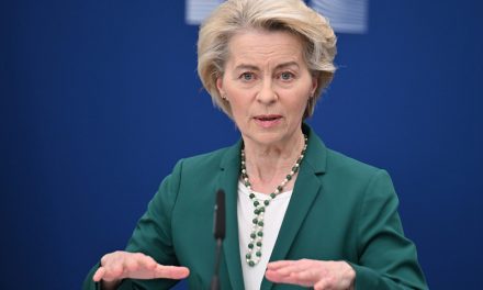 “Occidente, tal como lo conocíamos, ya no existe”, afirma Von der Leyen
