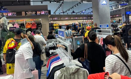 Locura por la piel del Centenario: Los Marathon, a reventar