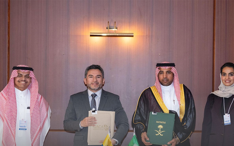 Ecuador y Arabia Saudita firman Acuerdo de Servicios Aéreos para fortalecer la conectividad internacional y abrir nuevas oportunidades en el transporte aéreo