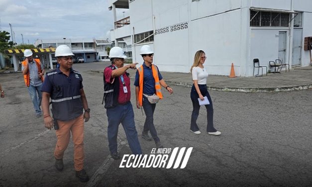 Autoridades del MTOP coordinan acciones inmediatas para atender afectaciones por el sismo en Esmeraldas