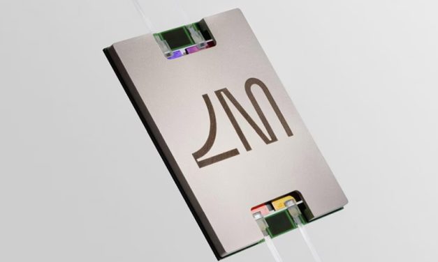 Los chips de computadora que funcionan a la velocidad de la luz ofrecen un mejor rendimiento y menor consumo de energía