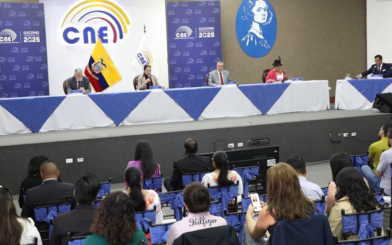 CNE confirma triunfo de Noboa con el 100% de actas procesadas e inicia escrutinio