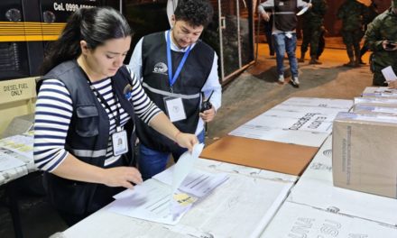 El escrutinio de la segunda vuelta presidencial en Ecuador concluyó en 18 provincias