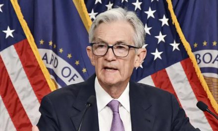 Trump pide despedir al presidente de la FED